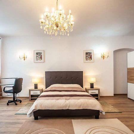 Kostas Apartments Braşov Eksteriør bilde
