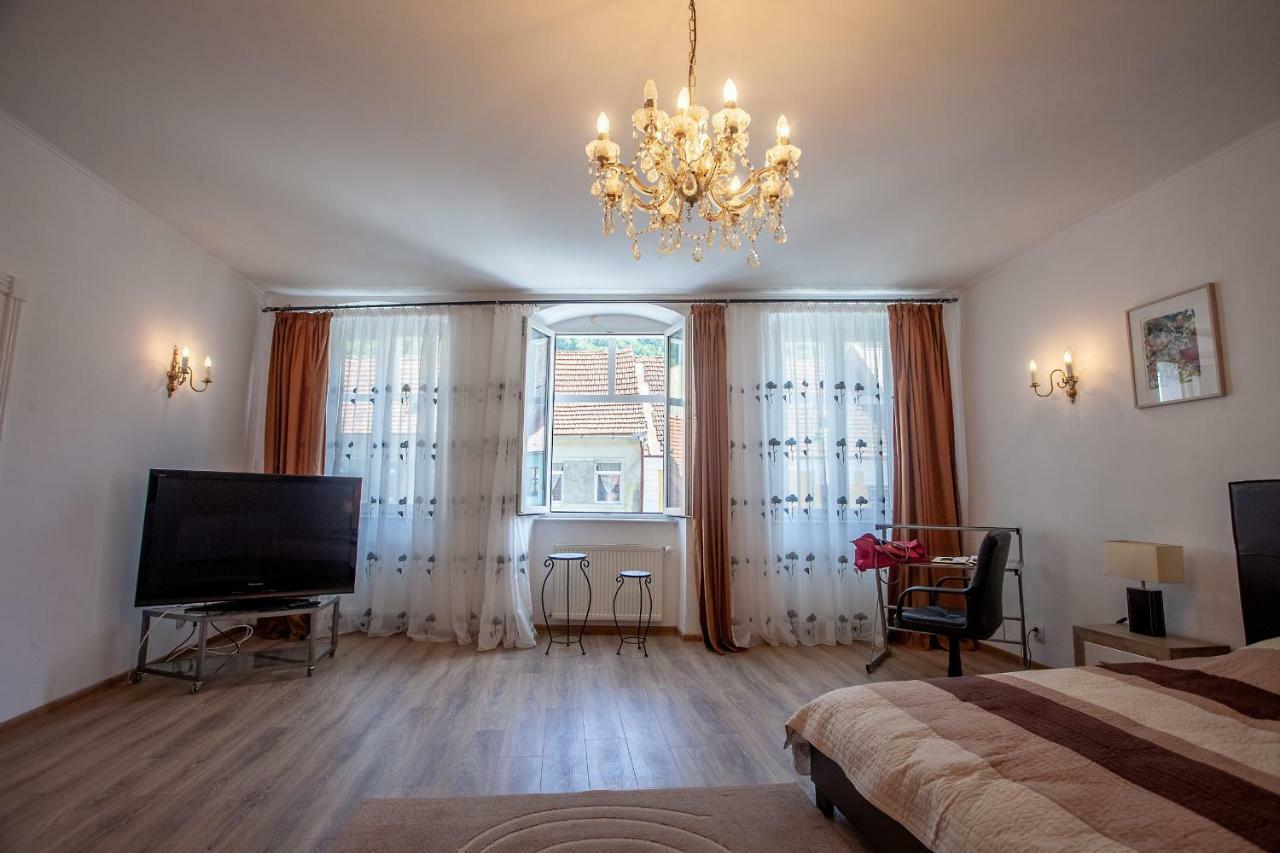 Kostas Apartments Braşov Eksteriør bilde