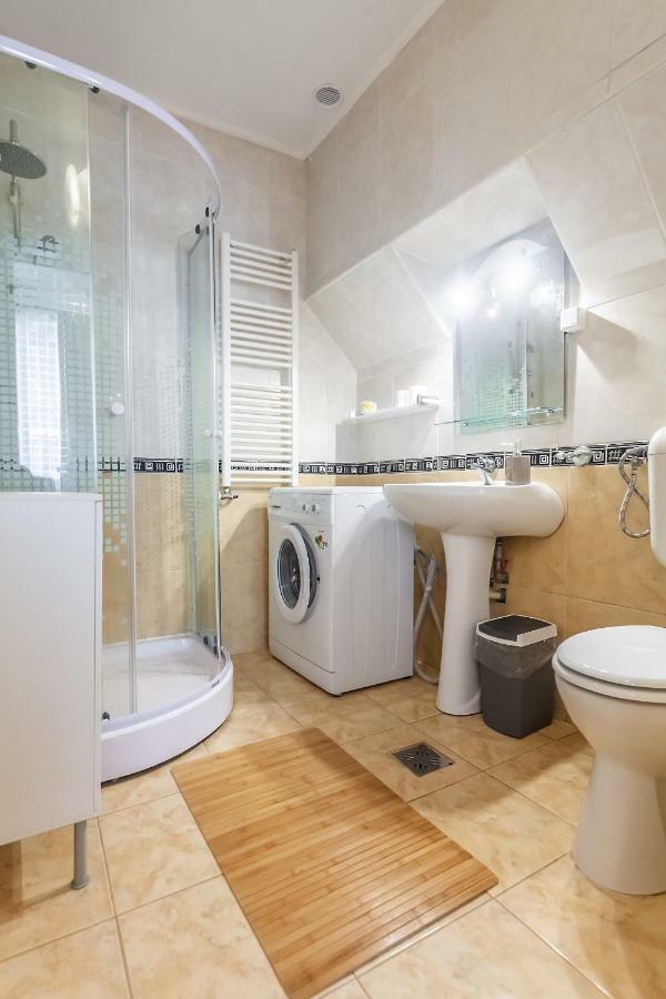 Kostas Apartments Braşov Eksteriør bilde